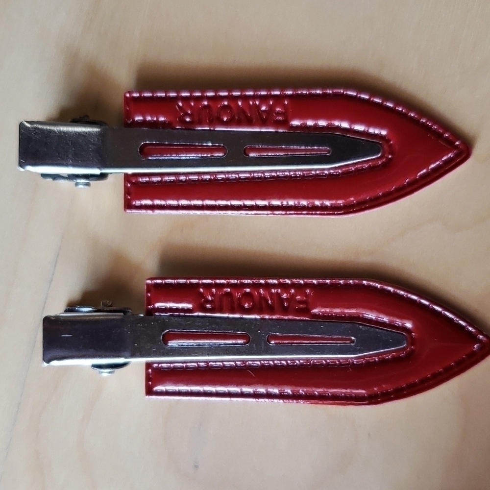 𝅺2@$15 Leaf Metal Hair Clip (2) Set